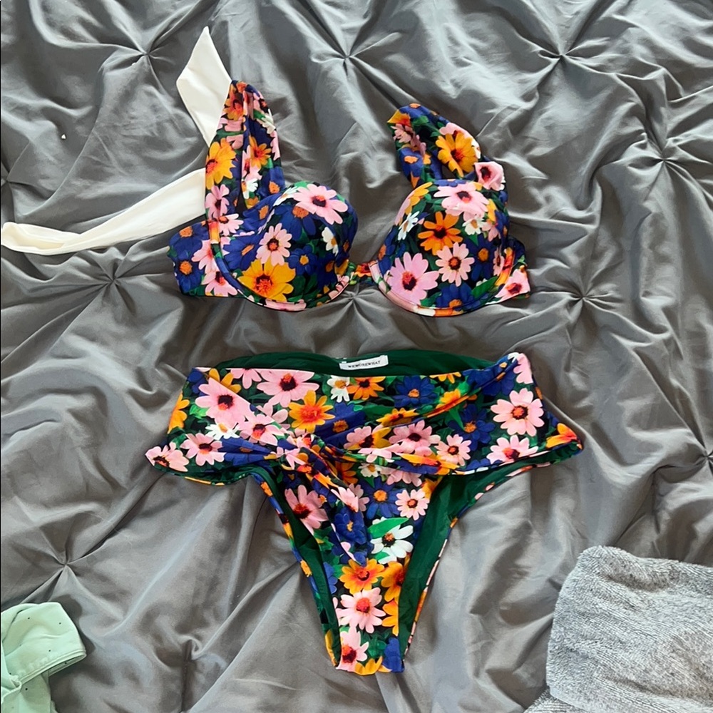 WeWoreWhat Floral Bikini Set with Pink and Blue Blooms